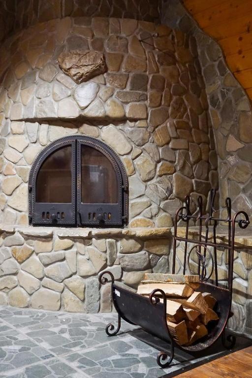 Mountain Cottage Yaremche Exterior photo